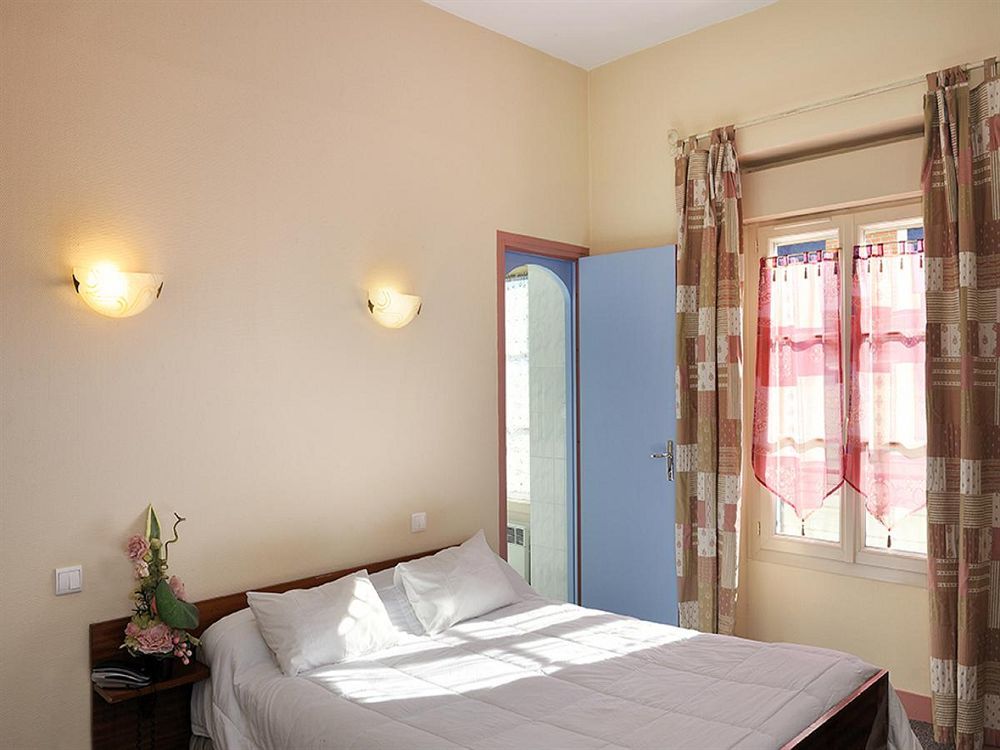Logis Hostellerie Du Cheval Blanc Sainte-Maure-de-Touraine Luaran gambar